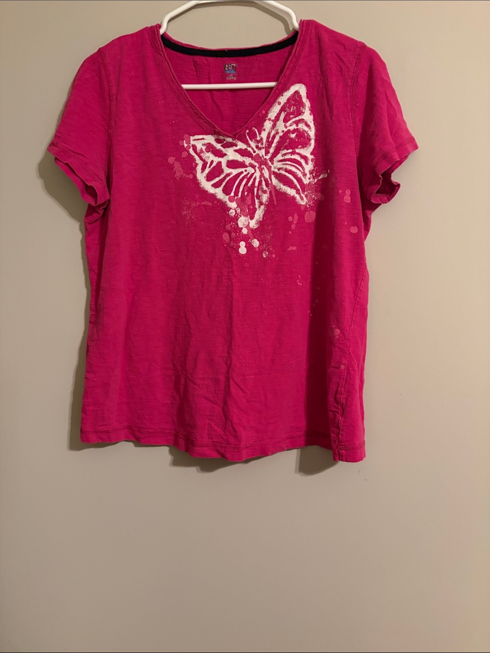 Active USA Hot Pink V-Neck Tee with White Butterfly